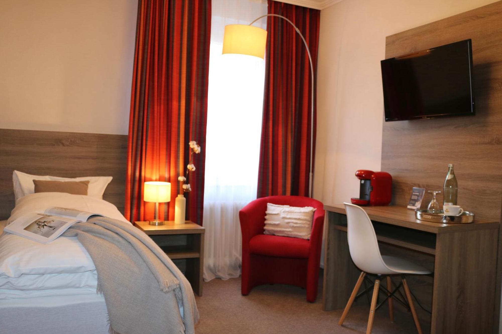 Hotel Stadt Hamburg Bad Salzuflen Ngoại thất bức ảnh